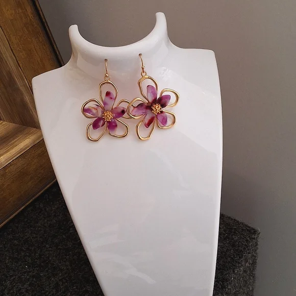 Ophelia Roe, NWT, Variegated Flower & Gold Dangle Earrings - Picture 7 of 7